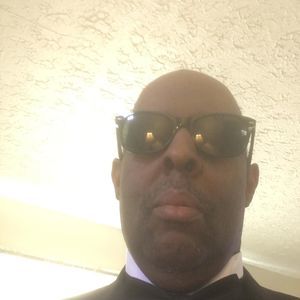 Meet your Posher, Warren